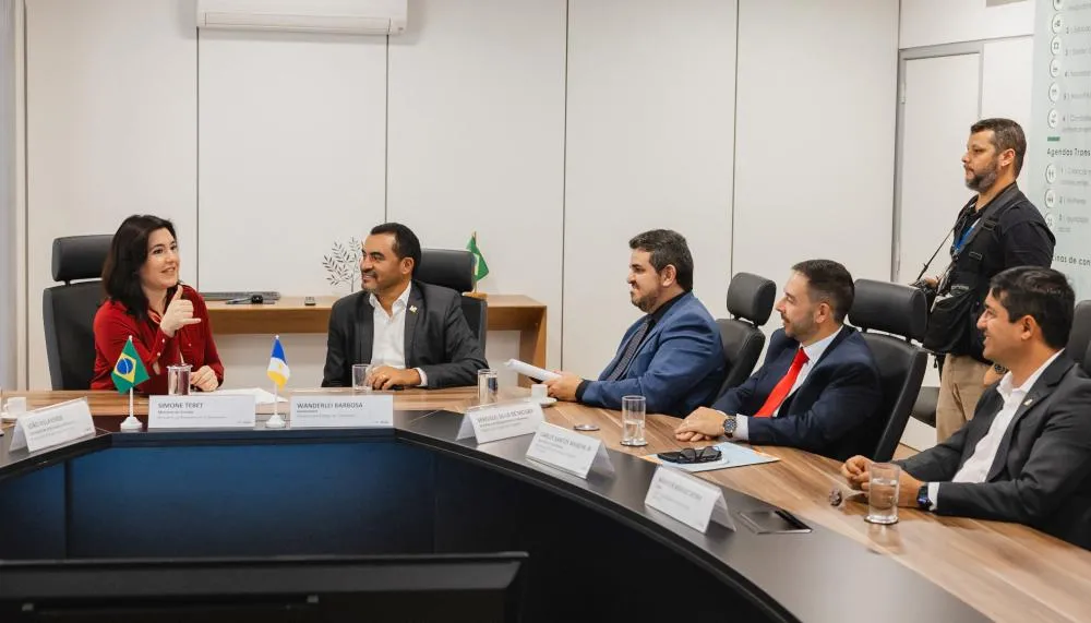 Em reunião com a ministra do Planejamento e Orçamento, Simone Tebet, o governador Wanderlei Barbosa e a equipe de governo estadual apresentaram o projeto Tocantins Produtivo.