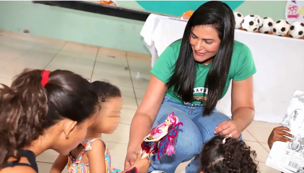 Ação faz parte do projeto itinerante da Caravana da Alegria, que percorre diversas comunidades tocantinenses.
