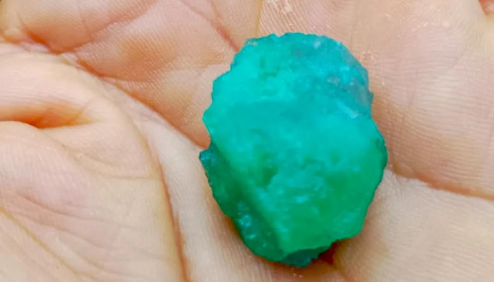 Projeto também busca por meio do mapeamento o desenvolvimento dos Arranjos Produtivos Locais (APL) de esmeraldas e o uso do pó de rochas da região como fertilizante natural (remineralizadores de solos) para as plantas 