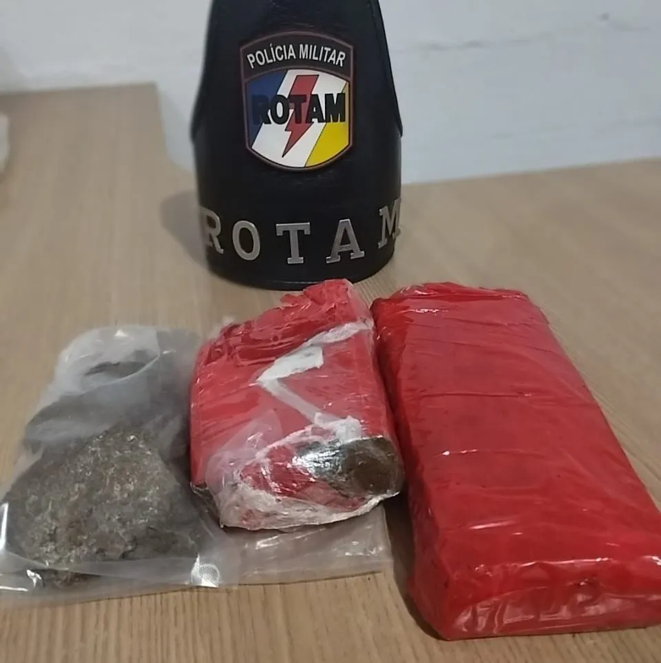 Substância entorpecente análoga à maconha apreendida com o suspeito em Paraíso do Tocantins – Foto: Divulgação / Ascom 8º BPM