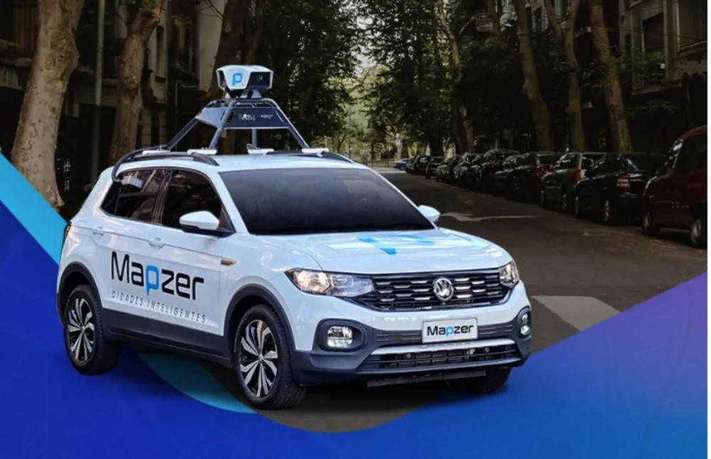  Foto do \“carro inteligente\” divulgada no site da empresa Mapzer.
