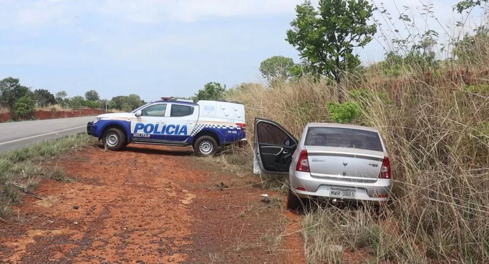 Carro furtado durante a madrugada em oficina na Capital é recuperado pela Polícia Militar na TO-030 – Foto: Alessandro Ferreira.