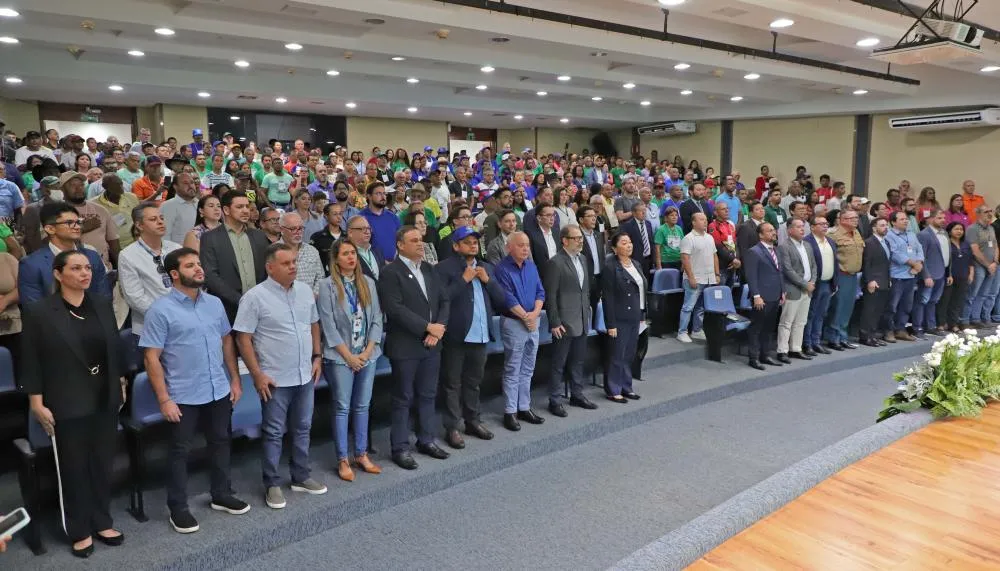Conferência Estadual da Pesca reúne mais de 400 pessoas no Palácio Araguaia