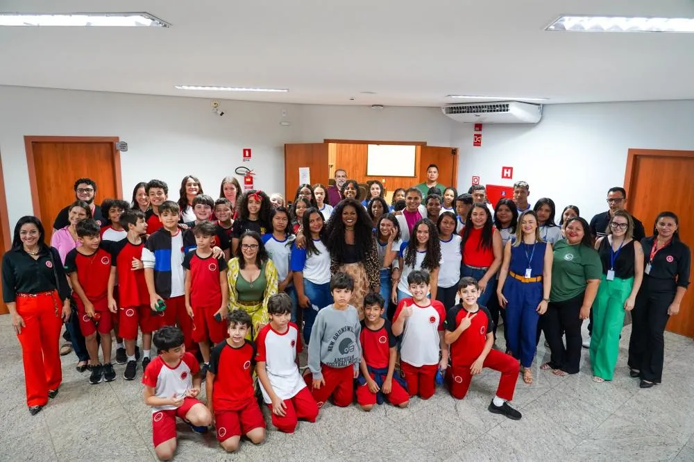 Estudantes de Palmas e Tocantínia participaram dos debates sobre racismo e desigualdade de gênero.