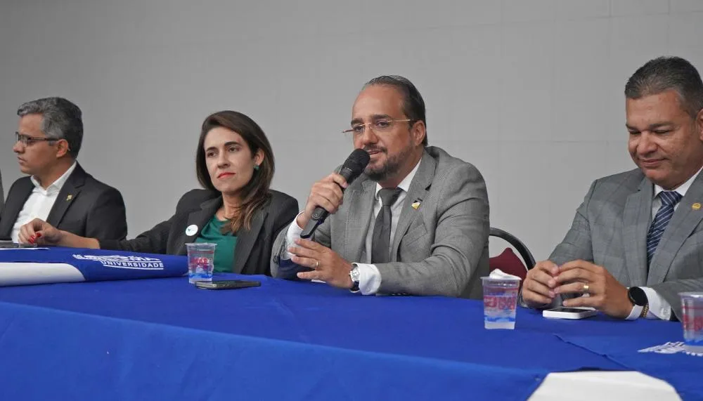 O secretário de Estado da Indústria, Comércio e Serviços, Carlos Humberto, apresentou duas políticas públicas adotadas na gestão do governador Wanderlei Barbosa, que tem permitido o crescimento da participação do setor industrial no PIB tocantinense.