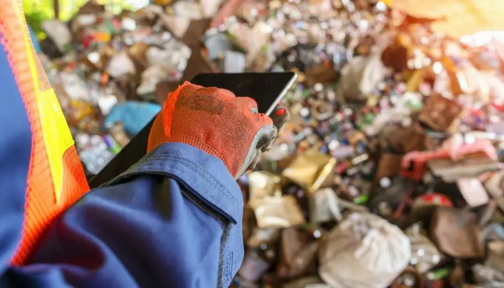 Projeto prevê a gestão de resíduos recicláveis, que envolve coleta seletiva, triagem, pré-processamento e destinação final adequada.