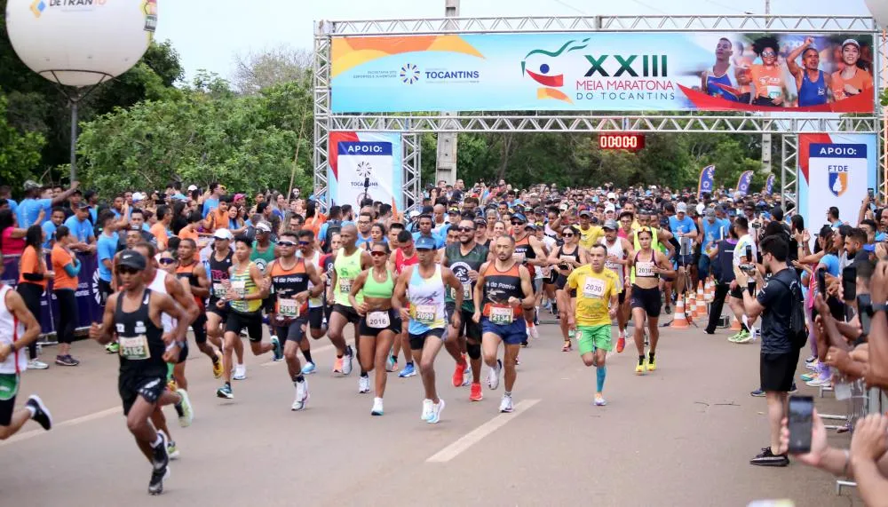 Corrida de rua mais tradicional do Estado, a Meia Maratona do Tocantins movimentou Palmas neste domingo, 1º.