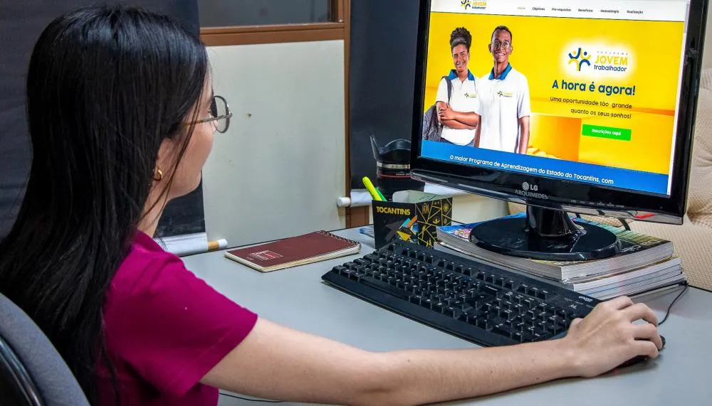 Entre as oportunidades diretas geradas pelo Governo do Tocantins, está o programa Jovem Trabalhador que ajudou diretamente no aumento do rendimento da população e da sua saída da linha da pobreza.