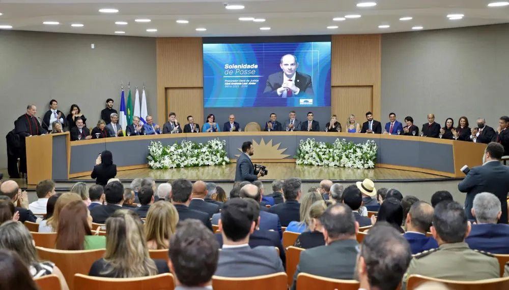 Governador Wanderlei Barbosa participa da posse de Abel Andrade Leal Júnior como Procurador-Geral de Justiça do Tocantins.