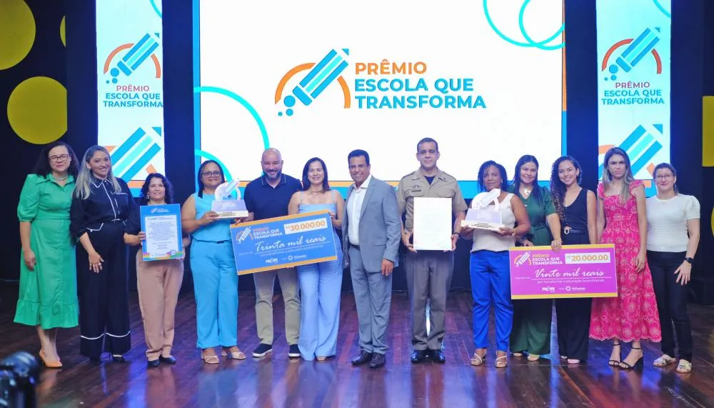 Premiação faz parte das ações promovidas pelo Programa de Fortalecimento da Educação.