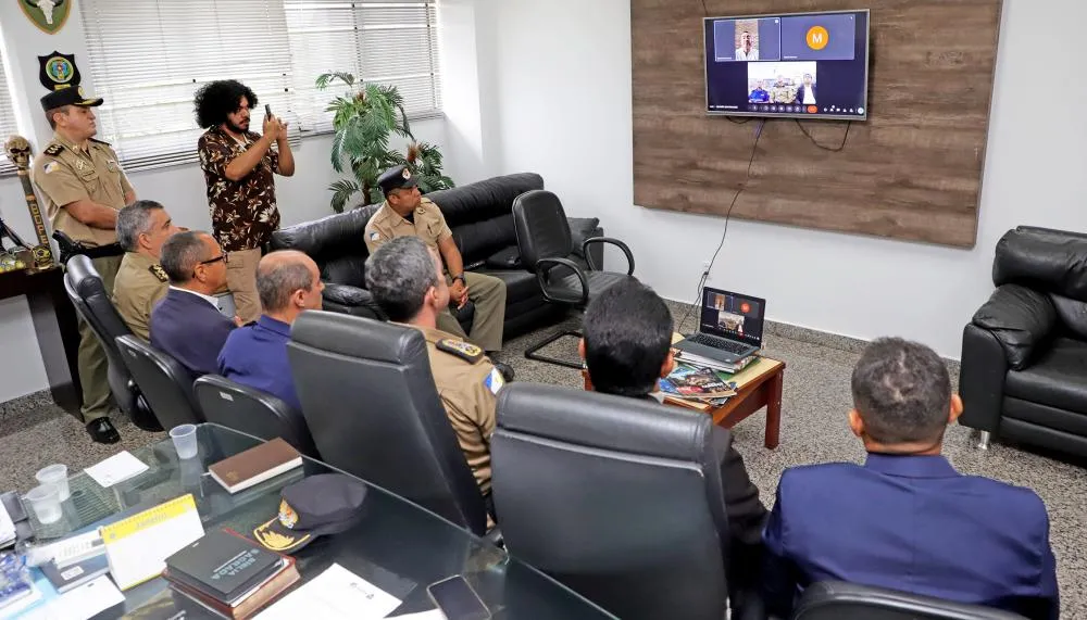  O governador do Tocantins, Wanderlei Barbosa, participou da reunião por videoconferência e destacou o compromisso do Governo do Tocantins em garantir a segurança da população.