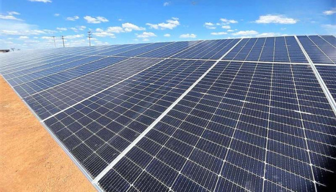 Energia elétrica de fonte fotovoltaica (solar) complementará a da pequena usina hidrelétrica do projeto de produção de hortifruticultura no Distrito de Irrigação