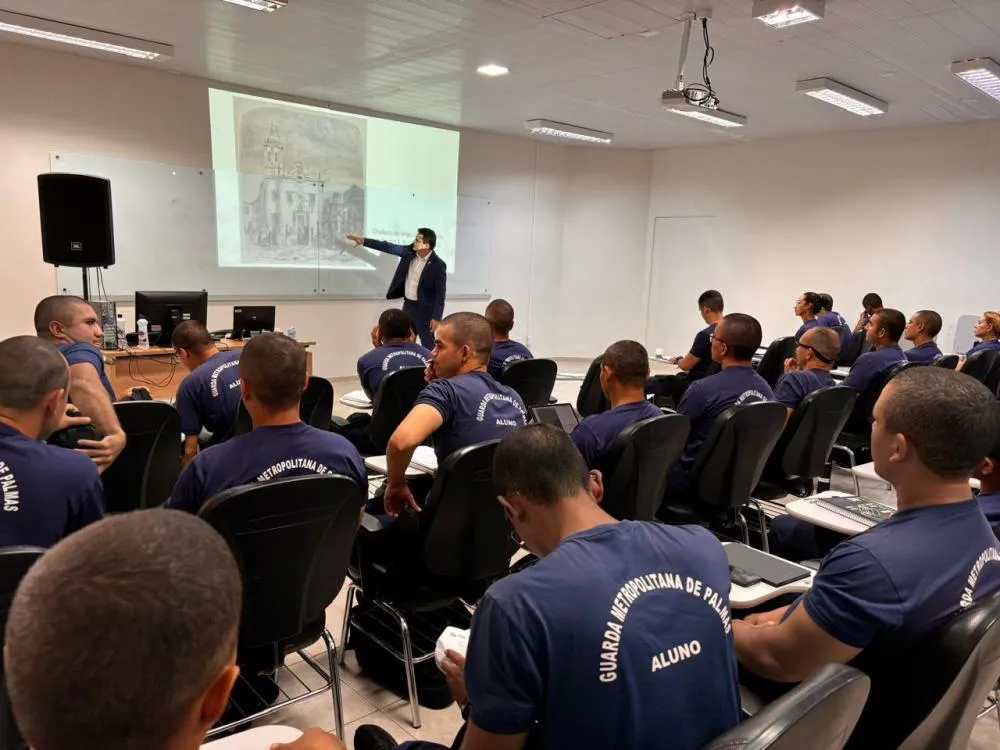 Neste terceiro módulo novos guardas estão aprendendo sobre defesa pessoal e quando aplicá-la.