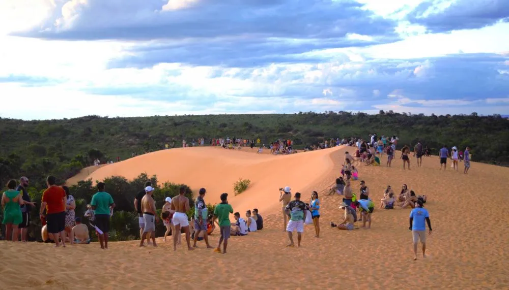 Entre os visitantes brasileiros que buscaram as dunas douradas e as belezas naturais do PEJ, 37% vieram da região Sudeste, enquanto 34% residem no Norte do País. 