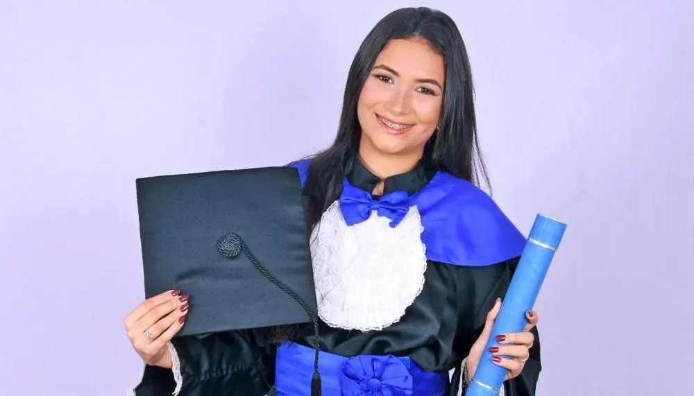 Yara Stephane Baracho, 18 anos, concluiu o ensino médio na Escola Estadual Professora Elizângela Glória Cardoso, em Palmas