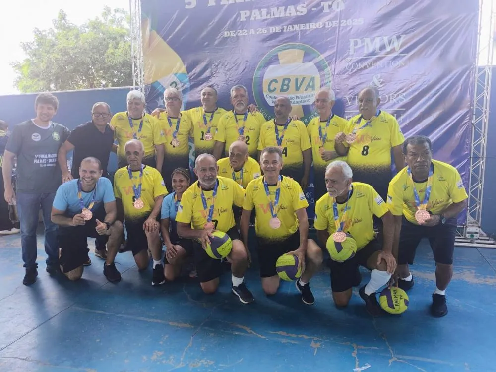 A equipe masculina da categoria +58 anos ficou com o terceiro lugar, conquistando a medalha de bronze, na Série Prata.