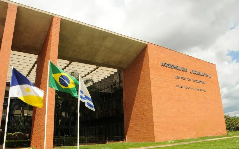 Aberta ao público, a solenidade começará às 8 horas, no Plenário da Casa, Antônio Pesconi.