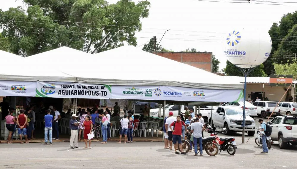 Feira da Colheita reúne moradores de Aguiarnópolis e Palmeiras em busca de serviços e oportunidades de financiamento oferecidos pelo Governo do Tocantins.