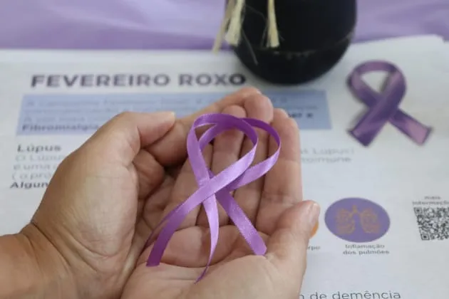 O objetivo da ação é conscientizar os profissionais da saúde sobre fibromialgia, lupus e Alzheimer.