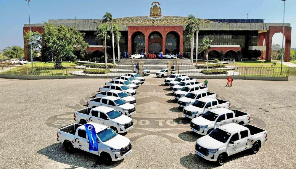 Com a entrega de 46 novos veículos à Sefaz, o Governo do Tocantins visa garantir mais eficiência no atendimento às demandas dos serviços administrativos e nas operações fiscais em todo o estado.
