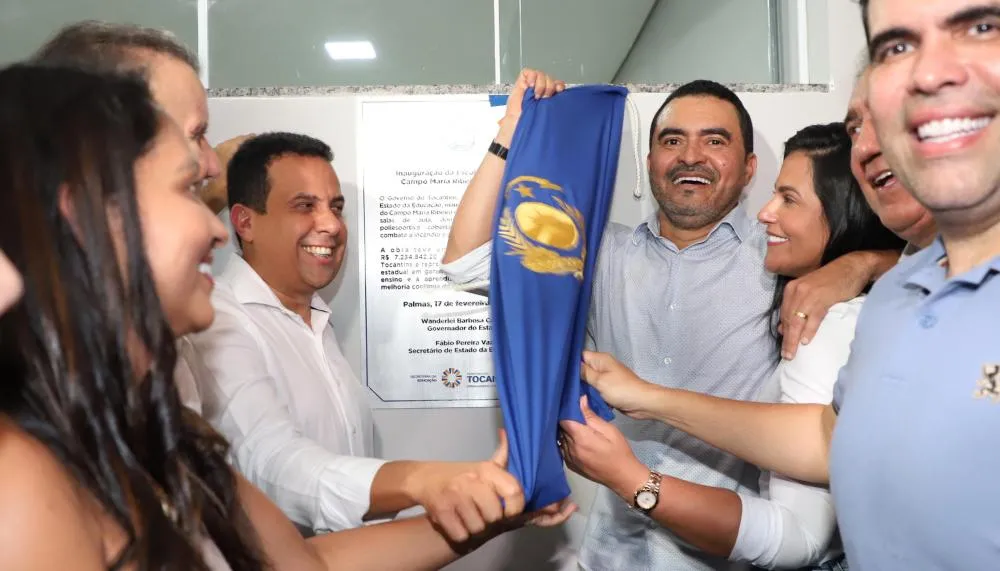 Governador Wanderlei Barbosa inaugurou nesta segunda-feira, 17, a Escola Estadual Maria Ribeiro de Oliveira, localizada no distrito de Buritirana, em Palmas.