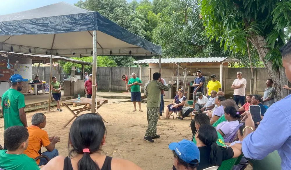 Pescadores receberam orientações do Naturatins sobre o período do defeso e a importância da preservação dos recursos hídricos.