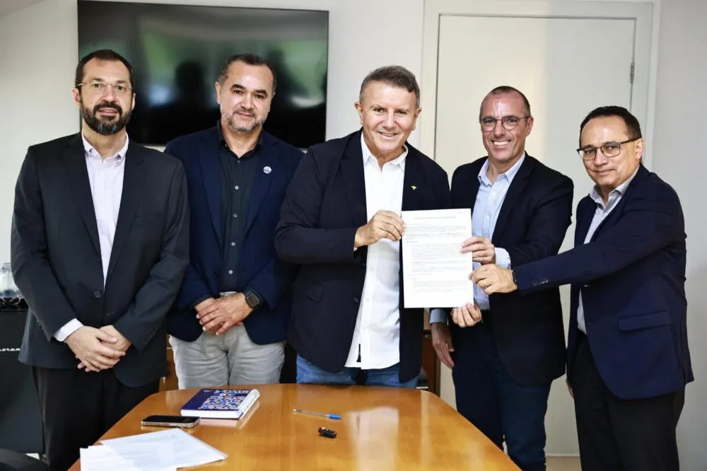 (Esq/dir.) Alberto Cunha, Paulo Cézar, Eduardo Siqueira Campos, Alessandro Brum e Alan Kardec – Foto: Flávio Cavalera