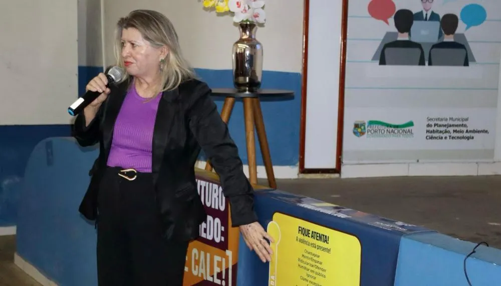 Gerente da Diretoria de enfrentamento à violência contra a mulher, Maria Nazaré, ressalta que as ações do Estado visam fortalecer a rede de apoio e garantir acesso e acolhimento às mulheres.