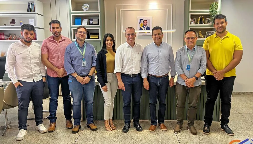 Equipe da Seduc e da Energisa se reuniram para alinhar os detalhes do projeto que elevará o Tocantins para o topo do ranking nacional em escolas climatizadas com ar-condicionado.