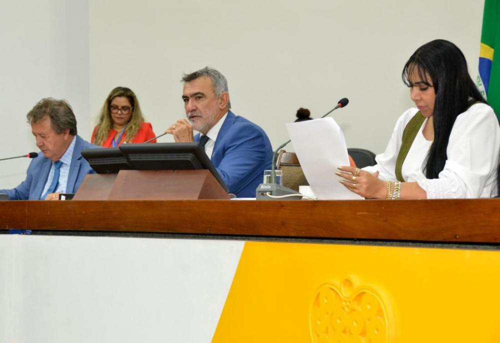 foi aprovado na sessão desta terça-feira, 19, no plenário da Assembleia Legislativa do Tocantins (Aleto).
