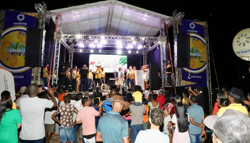 Governador Wanderlei Barbosa anuncia a construção da nova praça em Campo Alegre, no município de Paranã, e celebra a alegria do Carnaval com a comunidade.