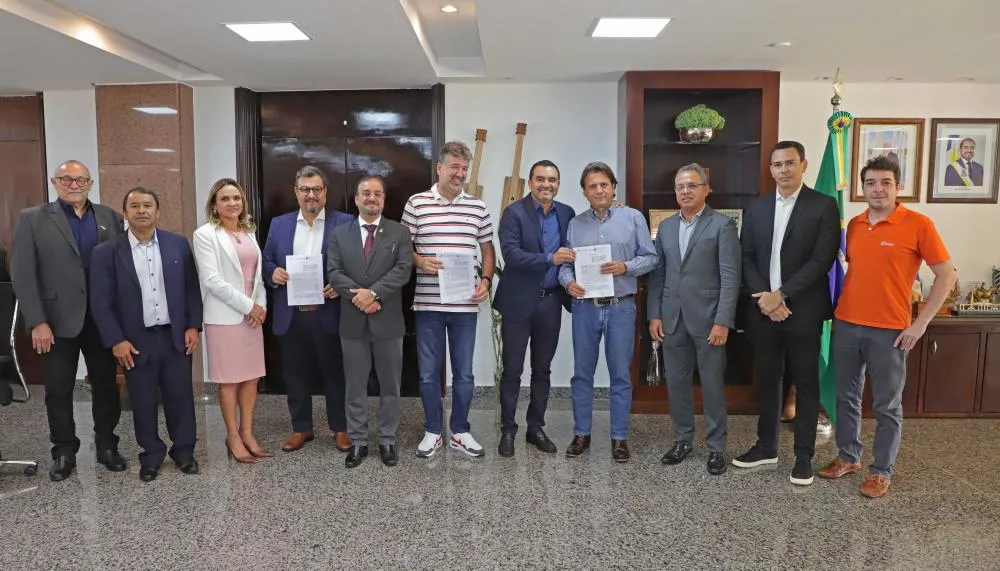 Governador Wanderlei Barbosa assina contratos com empresas de bioenergia e construção civil que vão investir R$ 1,05 bilhão no Tocantins.