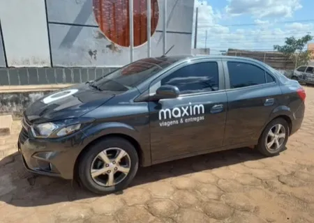 A vítima dos crimes é motorista de aplicativo.