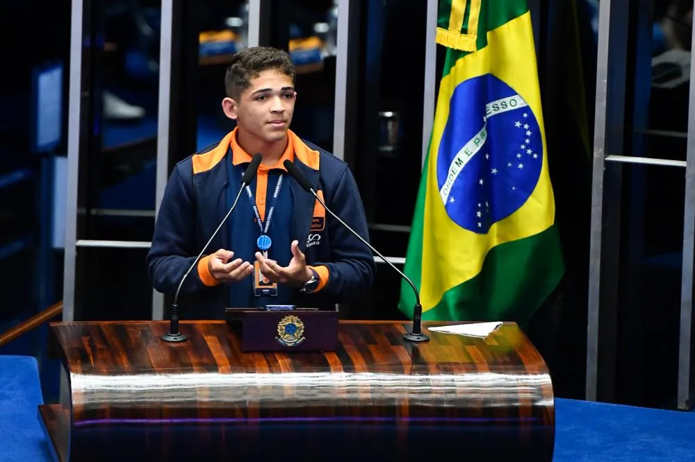 O estudante Hélio dos Santos Melo, da Escola Estadual Sampaio, foi o estudante selecionado para representar o Tocantins no programa, em Brasília, no ano de 2024.
