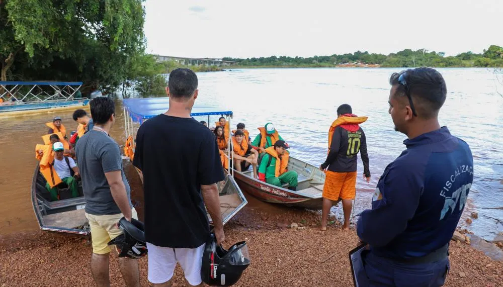A manutenção da travessia, iniciada em janeiro, compõe as ações emergenciais implementadas pelo governador Wanderlei Barbosa para minimizar os impactos causados na região