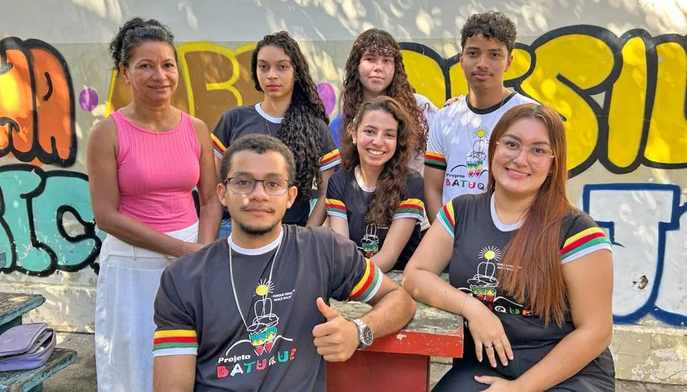 Estudantes premiados pelo projeto Batuque, do Colégio Estadual Cristalândia.