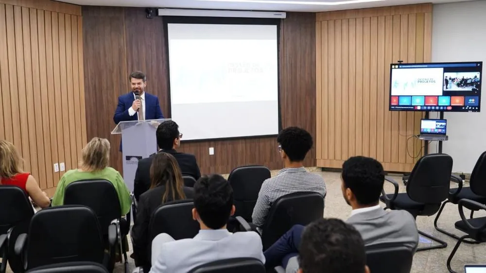 O promotor de Justiça Thiago Ribeiro, coordenador do Centro de Apoio Operacional da Saúde (Caosaúde) e organizador do evento, abriu o encontro.