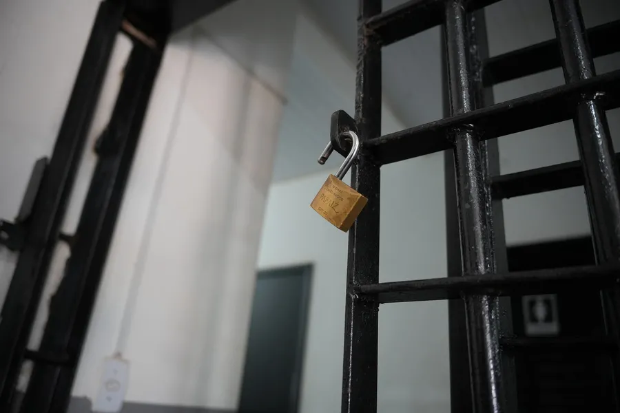 Assistida estava presa em uma unidade penal no interior do estado.