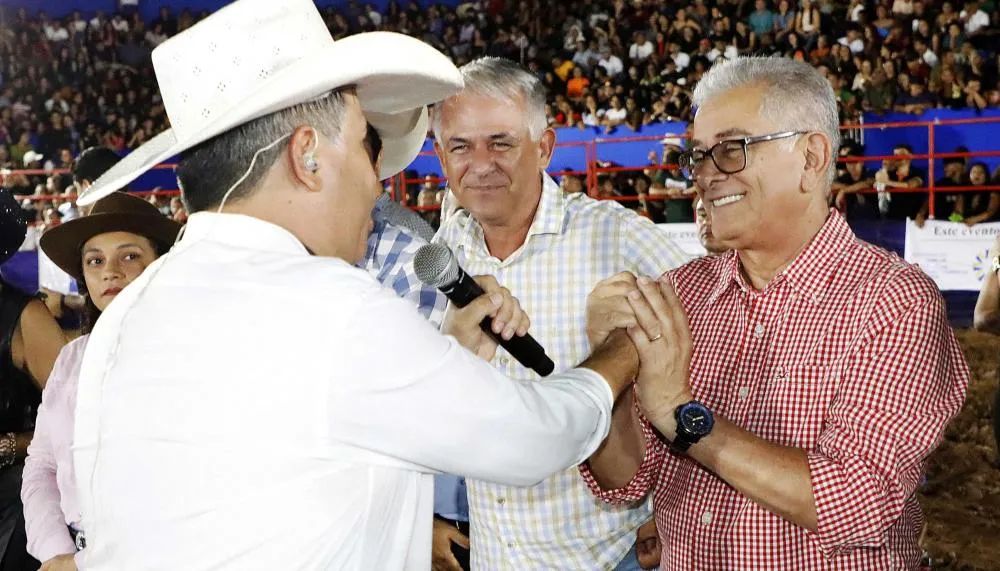Representando o governador Wanderlei Barbosa, Hercy Filho destacou o papel do turismo rural no desenvolvimento regional.