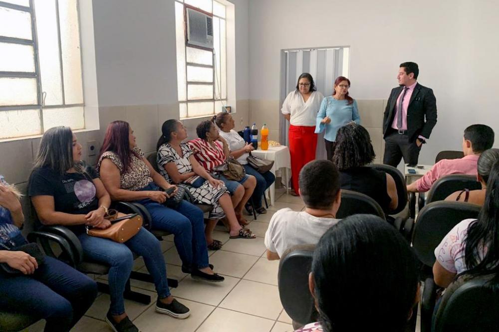 Reunião aconteceu na secretaria de Assistência Social do município 
