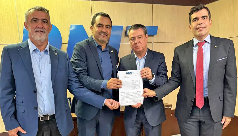Governador Wanderlei Barbosa assinou acordo com o Dnit para manutenção de trechos de rodovias estaduais impactadas pela queda da ponte JK.