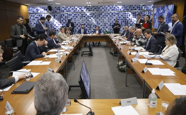 Reunião do Colégio de Líderes.