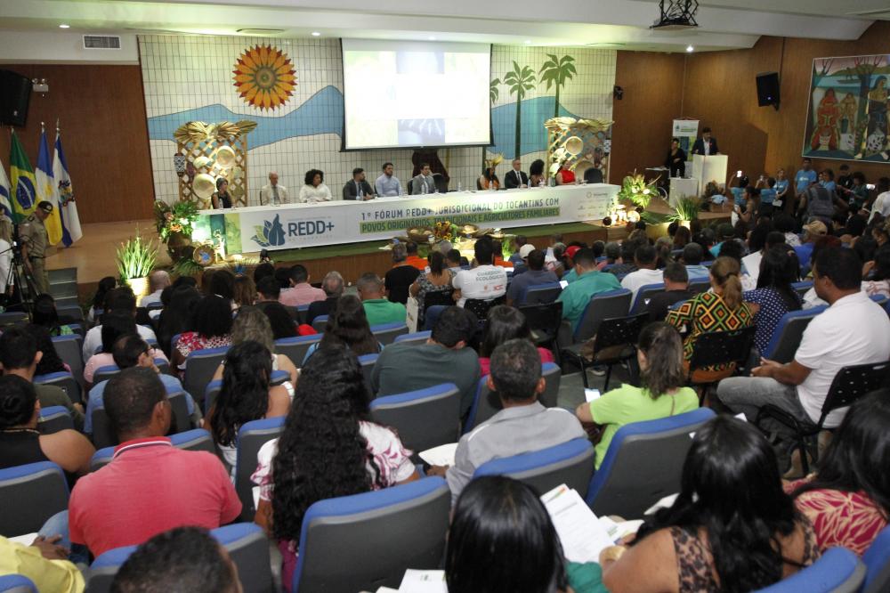Evento reuniu mais de 200 indígenas, quilombolas e agricultores familiares, entre outros representantes de comunidades tradicionais, no auditório do TCE em Palmas