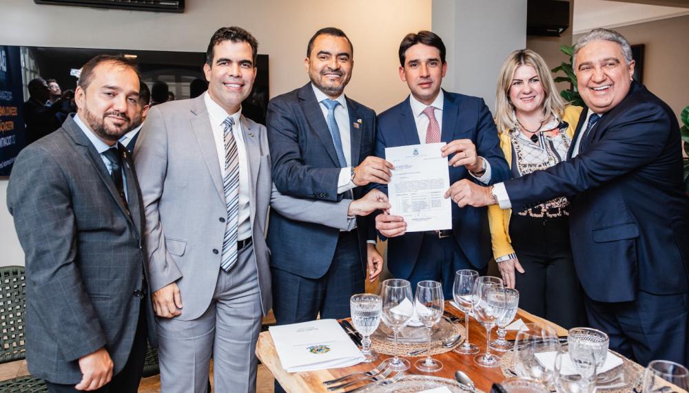 Governador Wanderlei Barbosa entrega ofício ao ministro Sílvio Costa Filho firmam cooperação técnica para viabilizar Hidrovia Araguaia-Tocantins 