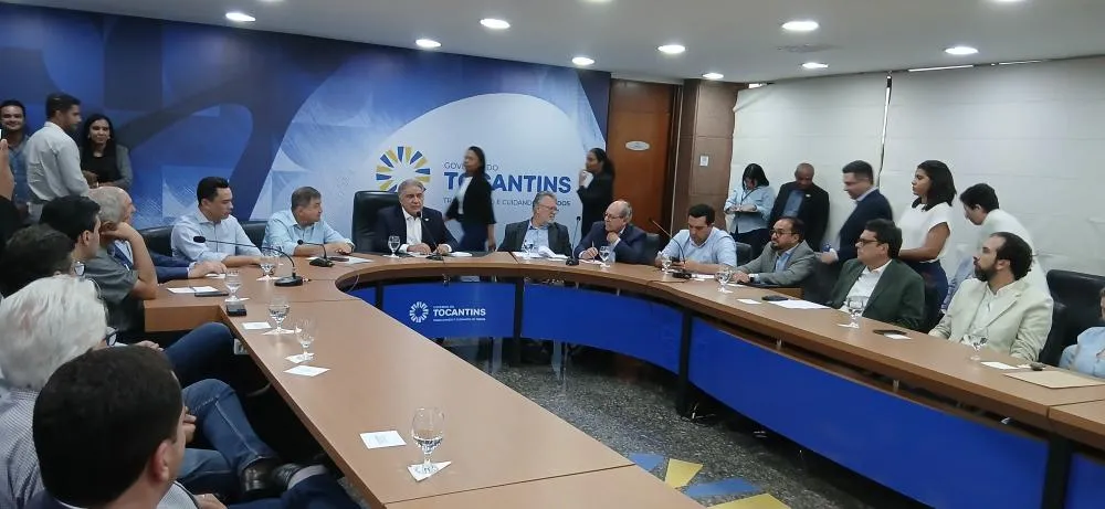 Governador Laurez Moreira em reunião com representantes do setor produtivo do agronegócio, no Palácio Araguaia Governador José Wilson Siqueira Campos, em Palmas - Foto: Redação Notícia Tocantins 