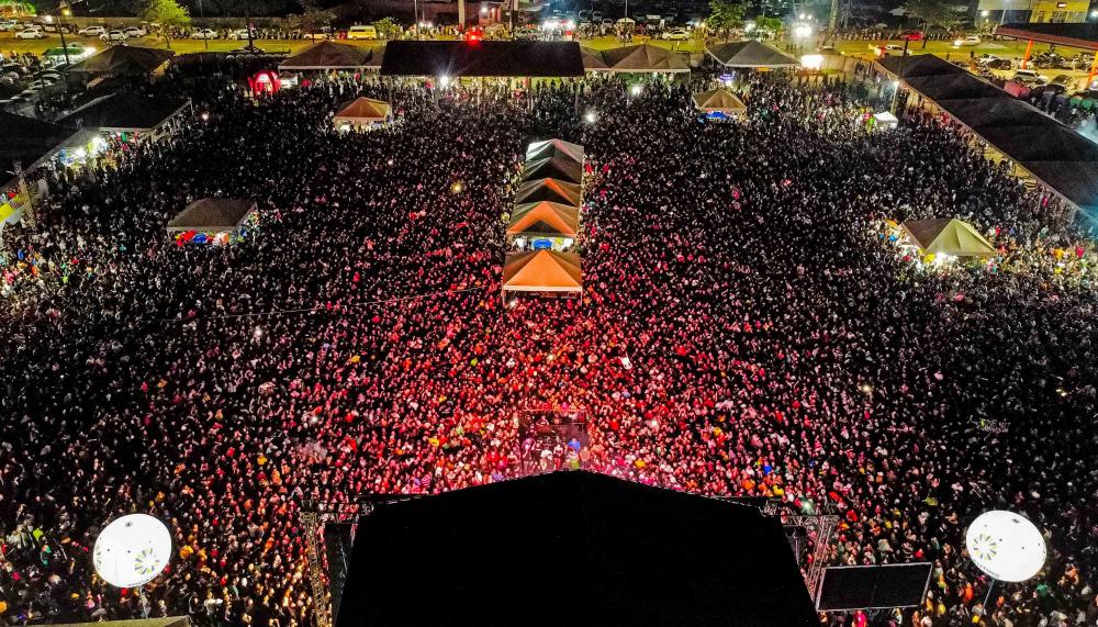 Governo do Tocantins promoveu em Araguaína uma série de shows com artistas regionais e nacionais durante três dias, começando no sábado, 11, e finalizando nessa segunda-feira, 13, na Arena Filadélfia