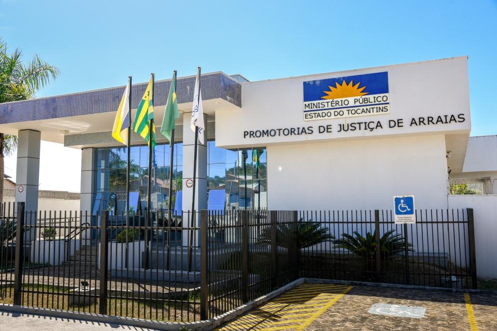 A sede das Promotorias de Justiça de Arraias fica localizada no Parque das Colinas, Rua 07, Qd. 26, Lt. 01 - S/N