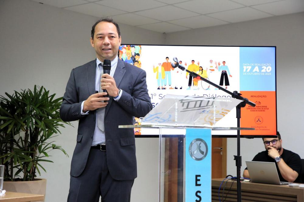Juiz Jean Fernandes Barbosa de Castro.