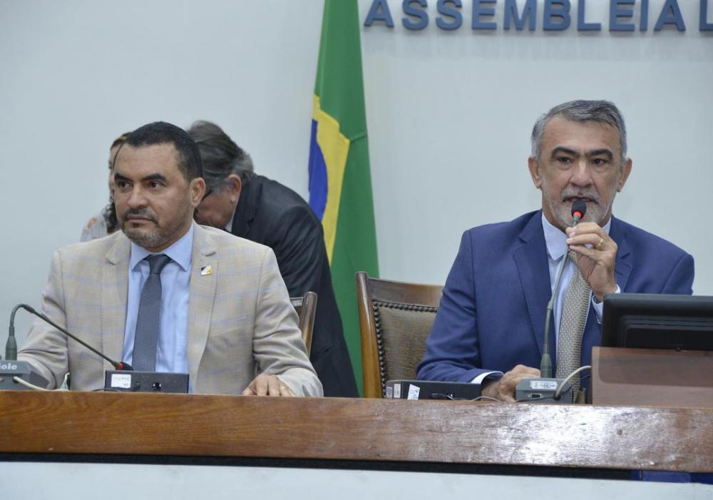 Deputado Amélio Cayres presidente da Aleto e Governador Wanderlei Barbosa, Foto- Audiência Pública Na Aleto.