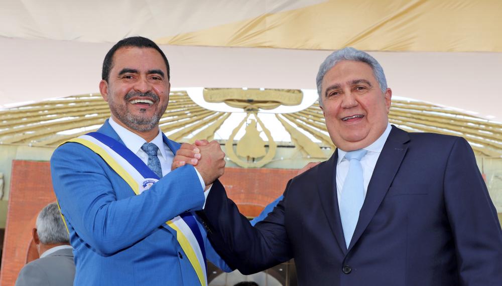 Enquanto cumpre agenda em Dubai, governador Wanderlei Barbosa transmite chefia do Poder Executivo ao vice-governador Laurez Moreira